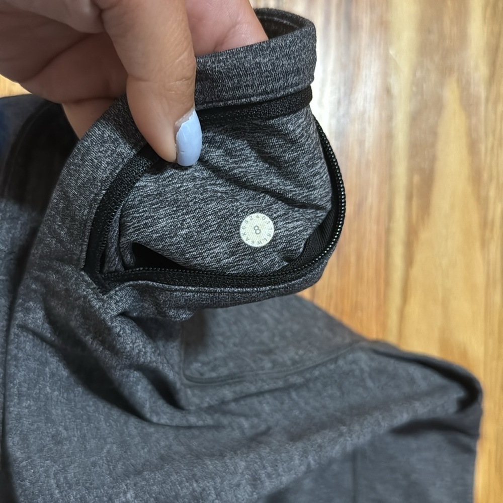 Lululemon Leggings 8 - Picture 4 of 8